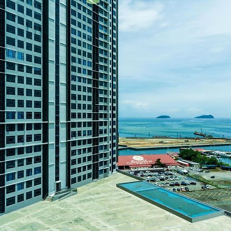Full Seaview 2R1B Condo For 6Pax In Kota Kinabalu Esterno foto