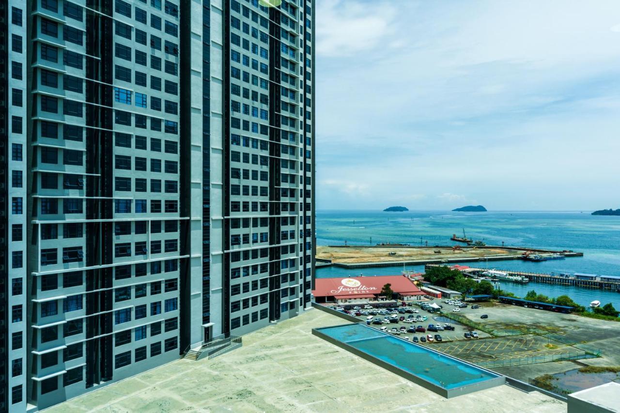 Full Seaview 2R1B Condo For 6Pax In Kota Kinabalu Esterno foto