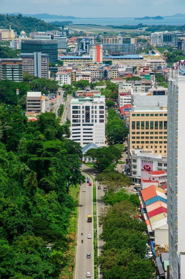 Full Seaview 2R1B Condo For 6Pax In Kota Kinabalu Esterno foto