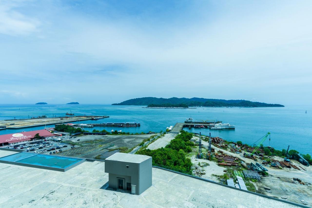 Full Seaview 2R1B Condo For 6Pax In Kota Kinabalu Esterno foto