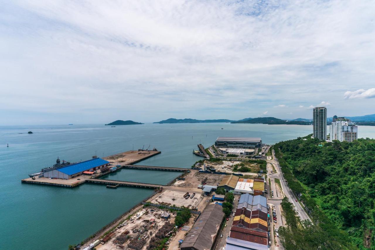 Full Seaview 2R1B Condo For 6Pax In Kota Kinabalu Esterno foto